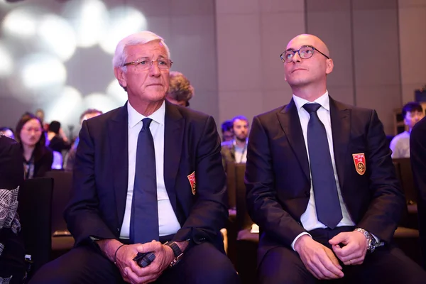 Head Coach Marcello Lippi Chińskiej Narodowej Piłce Nożnej Lewej Uczęszcza — Zdjęcie stockowe