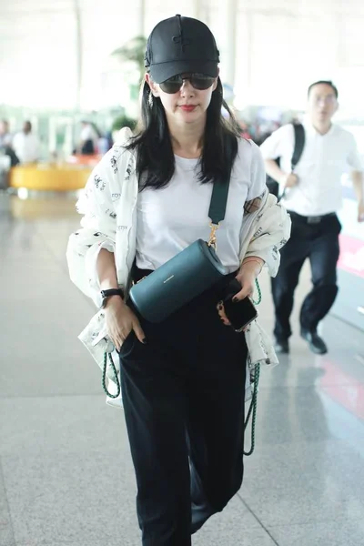 Chinese Actrice Bingbing Arriveert Bij Beijing Capital International Airport Voor — Stockfoto