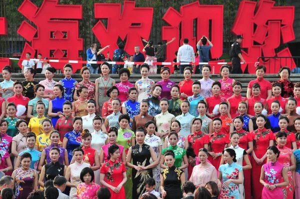 Čínské Ženy Současnosti Nazývají Haipai Šanghaj Cheongsam Známé Také Jako — Stock fotografie