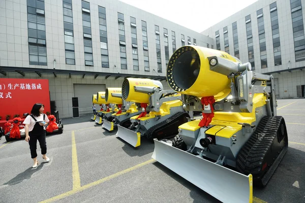 Vista Los Robots Contra Incendios Utilizados Para Combatir Incendios Que — Foto de Stock