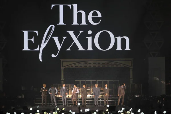 Medlemmar Sydkoreanska Pojke Gruppen Exo Utföra Elyxion Konserten Hong Kong — Stockfoto