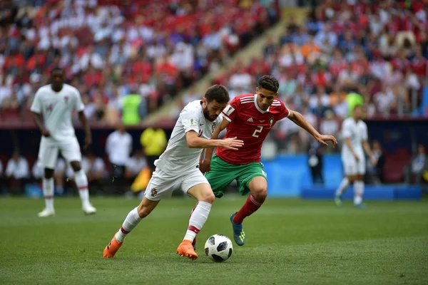 Bernardo Silva Portugal Vänster Utmaningar Achraf Hakimi Marocko Deras Grupp — Stockfoto