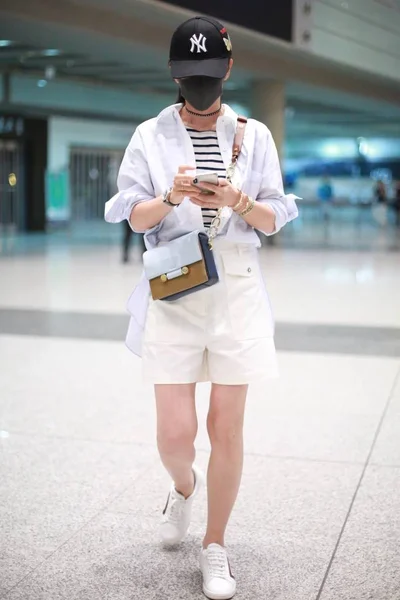 中国女演员李冰冰于2018年5月20日抵达北京首都国际机场 — 图库照片