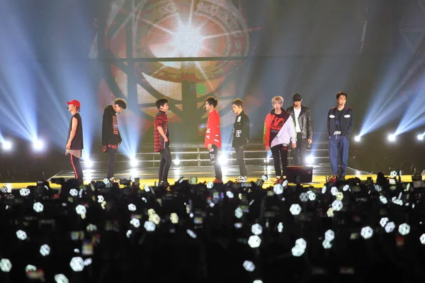 Membrii Grupului Sud Coreean Exo Cântă Timpul Concertului Elyxion Din — Fotografie, imagine de stoc