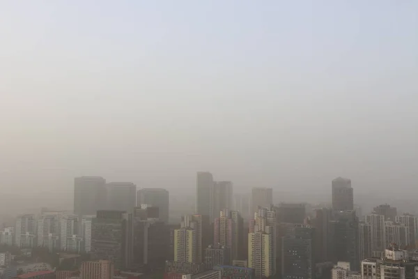 Edificios Gran Altura Ven Vagamente Una Tormenta Arena Beijing China —  Fotos de Stock