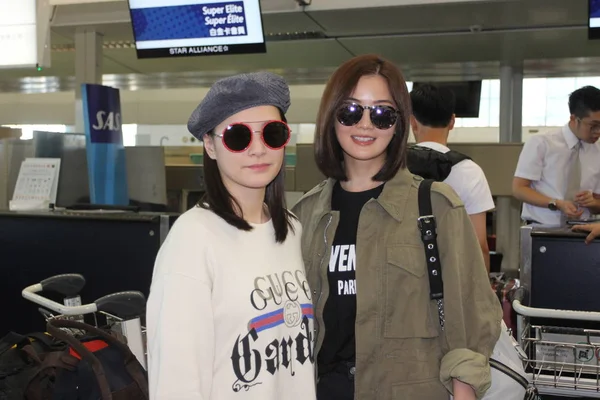 Charlene Choi Derecha Gillian Chung Del Dúo Pop Twins Hong —  Fotos de Stock