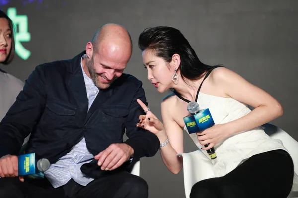 Английский Актёр Джейсон Стейтем Слева Китайская Актриса Бинбин Пресс Конференции — стоковое фото