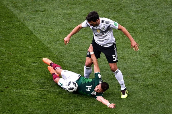 Javier Hernandez Mexique Gauche Défie Mats Hummels Allemagne Dans Leur — Photo