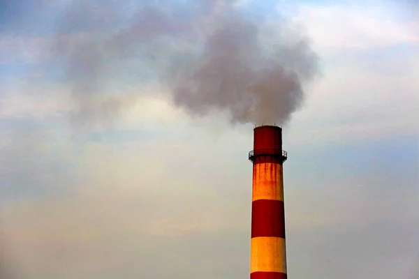 Rauch Tritt Aus Einem Schornstein Eines Kohlekraftwerks Der Stadt Huai — Stockfoto