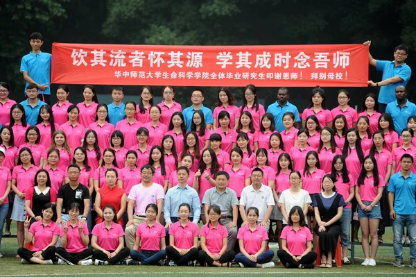 Mer 4000 Studenter Och Deras Lärare Meter Lång Examen Foto — Stockfoto