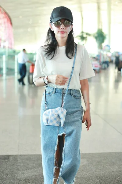 Attrice Cinese Bingbing Arriva All Aeroporto Internazionale Pechino Capital Pechino — Foto Stock