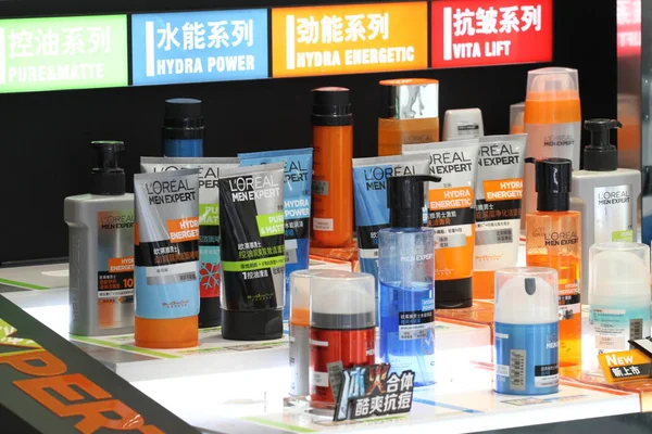 Oreal Kozmetik Cilt Bakım Ürünleri Çin Orta Kesimindeki Henan Eyaletinin — Stok fotoğraf