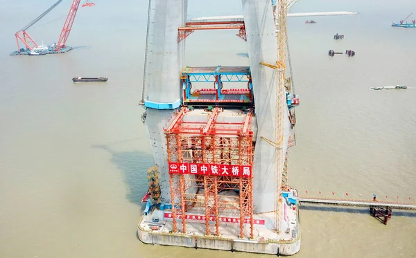 Flygfoto Över Byggplatsen För Huvudpiren Världens Längsta Snedkabelbro Hutong Shanghai — Stockfoto