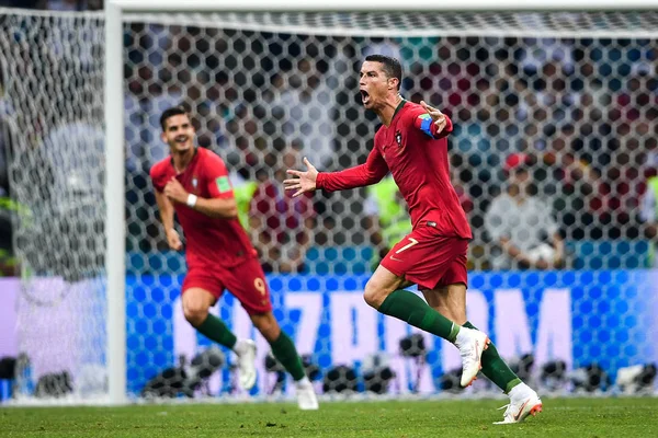 Cristiano Ronaldo Portugál Ünnepli Miután Pontozásos Harmadik Gólját Szabadrúgásból Spanyolország — Stock Fotó