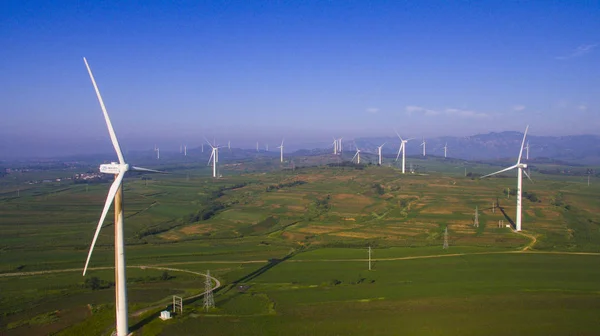 Ветряные Турбины Кружатся Выработки Электроэнергии Ветряной Электростанции Городе Паньцзинь Северо — стоковое фото