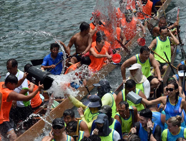 Participantes Competem Uma Corrida Barco Dragão Realizada Para Celebrar Dragon — Fotografia de Stock