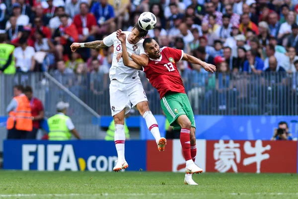 Jose Fonte Portugal Vänster Huvuden Bollen Mot Khalid Boutaib Marocko — Stockfoto