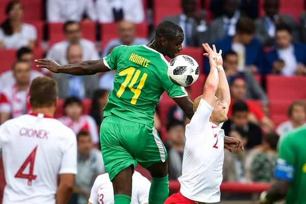 Moussa Konate Senegal Top Desafia Michal Pazdan Polônia Seu Jogo — Fotografia de Stock