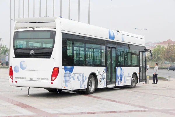 Autobús Urbano Propulsado Por Hidrógeno Representa Ciudad Binzhou Provincia Chinas —  Fotos de Stock
