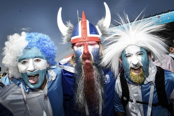 Argentine Icelandic Fans Shout Wave National Flags Show Support Teams — 图库照片