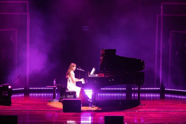 Japońska Piosenkarka Otsuka Wykonuje Podczas Koncertu Miasta Guangzhou Południowych Chinach — Zdjęcie stockowe