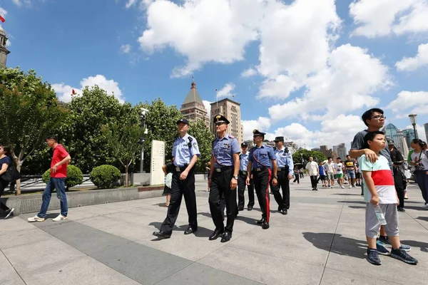 Two Italian Police Officers Conduct Joint Patrols Chinese Police Officers — Stock Photo, Image