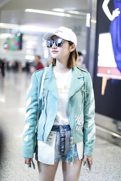 Chinese Actrice Jing Tian Afgebeeld Shanghai Hongqiao International Airport Shanghai — Stockfoto