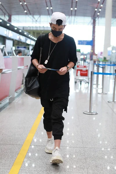 Actorul Cântărețul Taiwanez Kai Este Fotografiat Aeroportul Internațional Beijing Capital — Fotografie, imagine de stoc