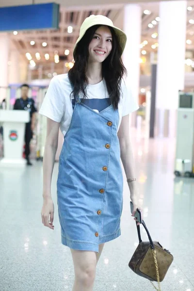 Kinesiska Modell Han Sui Avbildas Beijing Capital International Airport Beijing — Stockfoto