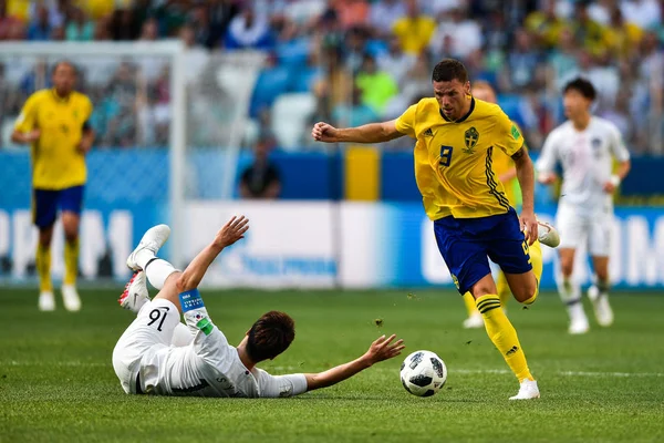 Marcus Berg Suecia Derecha Desafía Sung Yueng Corea Del Sur — Foto de Stock