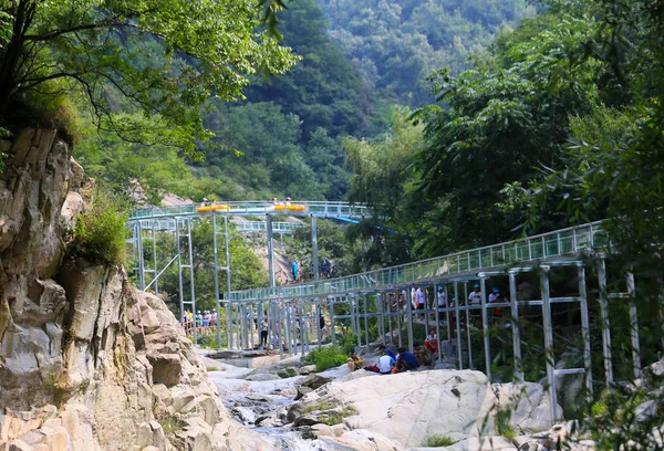 Tourists Have Fun Kilometer Long Glass Bottomed Waterslide Mountain Slope — Stock Photo, Image