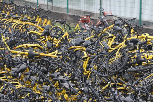 Gebroken Gesloopt Fietsen Van Chinese Fiets Sharing Dienst Ofo Zijn — Stockfoto