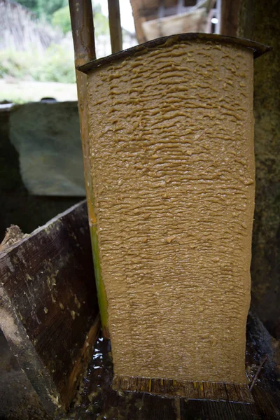 Artesão Chinês Zongliang Faz Papel Joss Feito Fibra Bambu Forma — Fotografia de Stock