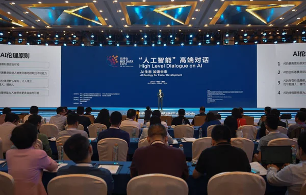 Robin Yanhong Yönetim Kurulu Başkanı Ceo Baidu Katılır Yüksek Düzey — Stok fotoğraf