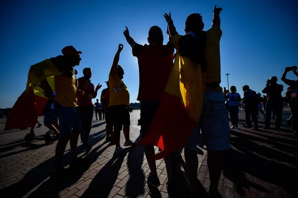 Belga Fans Felöltözött Mint Gyülekeznek Kalinyingrádi Stadiont Csoport Mérkőzés Előtt — Stock Fotó