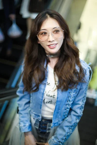 Tajwański Modelka Aktorka Lin Chi Ling Jest Zdjęciu Międzynarodowe Lotnisko — Zdjęcie stockowe