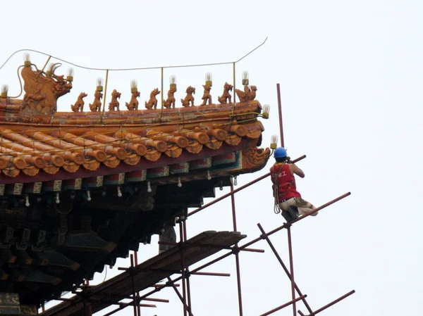 Les Travailleurs Chinois Travaillent Sur Site Rénovation Tian Anmen Rostrum — Photo