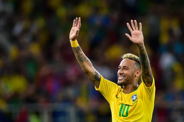 Neymar Brazil Greets Fans His Team Defeated Serbia Group Match — Stock Photo, Image