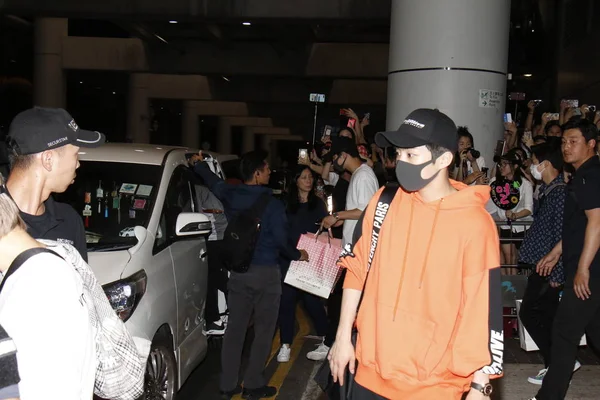 Members South Korean Boy Group Exo Pictured Landing Hong Kong — Stock Photo, Image