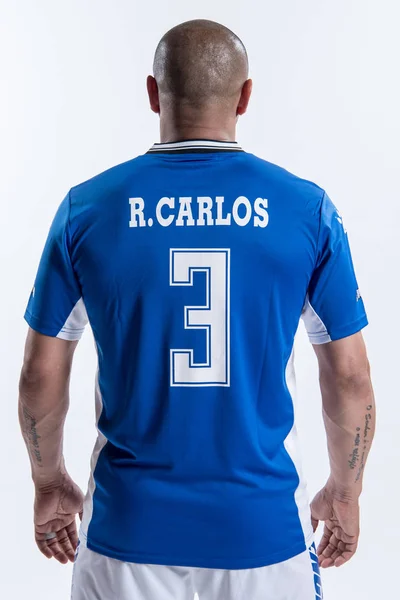 Exclusivo Retrato Del Futbolista Brasileño Roberto Carlos Para Super Penguin —  Fotos de Stock