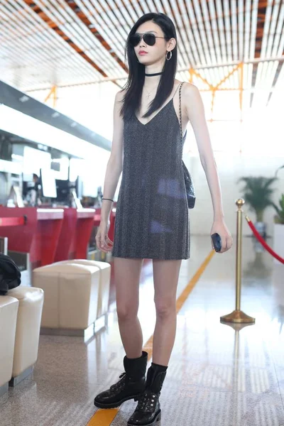 Chinese Model Mengyao Better Known Ming Pictured Beijing Capital International — Stock Photo, Image