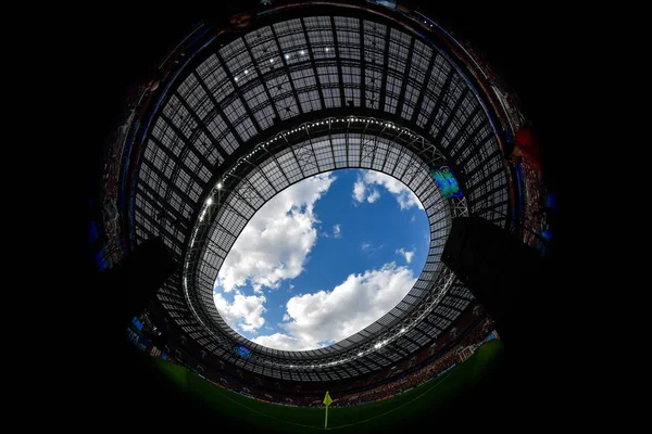 Blick Aus Der Wurmperspektive Auf Den Himmel Vom Luschniki Stadion — Stockfoto