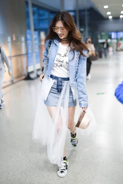 Modella Attrice Taiwanese Lin Chi Ling Fotografata All Aeroporto Internazionale — Foto Stock