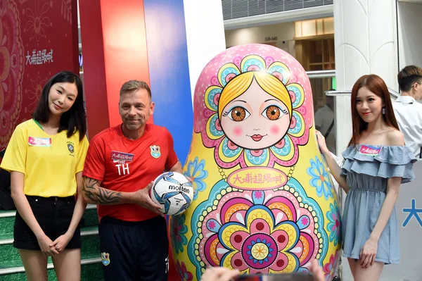 German Former Football Player Thomas Hassler Red Attends Promotional Event — Stock Photo, Image