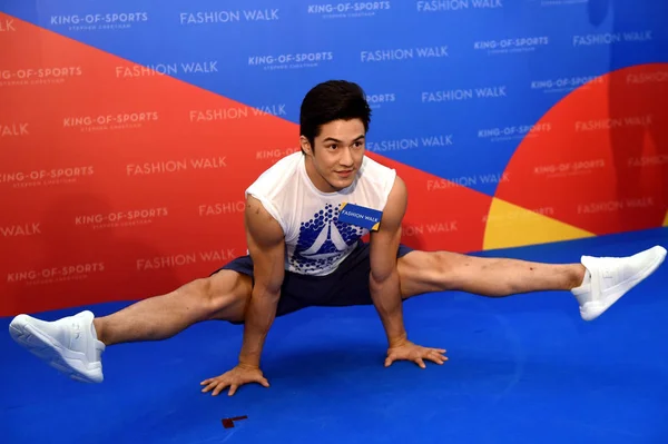 Brazilian Artist Gymnast Arthur Mariano Attends Fashion Walk King Sport — Stock Photo, Image