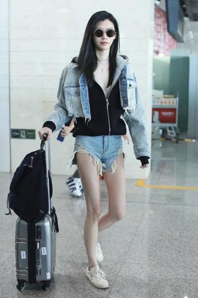 Chinees Model Mengyao Beter Bekend Als Ming Arriveert Beijing Capital — Stockfoto