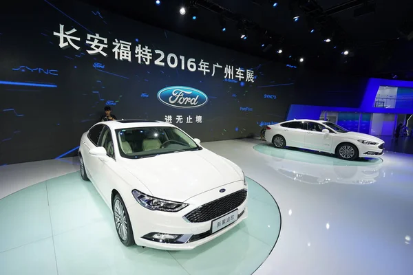 View Stand Ford 14Th China Guangzhou International Automobile Exhibition Also — стоковое фото