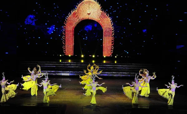 Dançarinos Chineses Deficientes Auditivos China Disabled People Performing Art Troupe — Fotografia de Stock