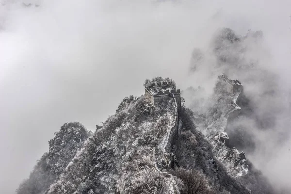 Paisaje Gran Muralla Jiankou Rodeado Por Mar Nubes Que Parece — Foto de Stock