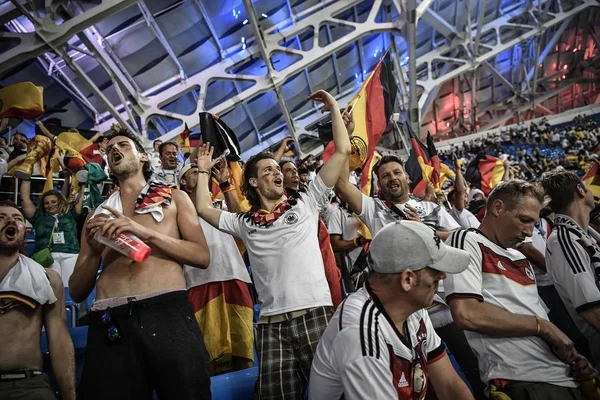 German Fans Wave German Flags Banners Celebrate Victory Sweden Group — Stock Photo, Image